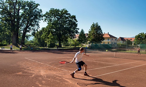 Sportangebot im BSFZ Schloß Schielleiten Sportangebot - BSFZ Schloß Schielleiten
