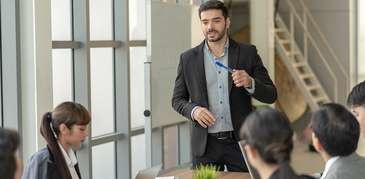 Was macht ein:e Supply Chain Manager:in? Was macht ein:e Supply Chain Manager:in?